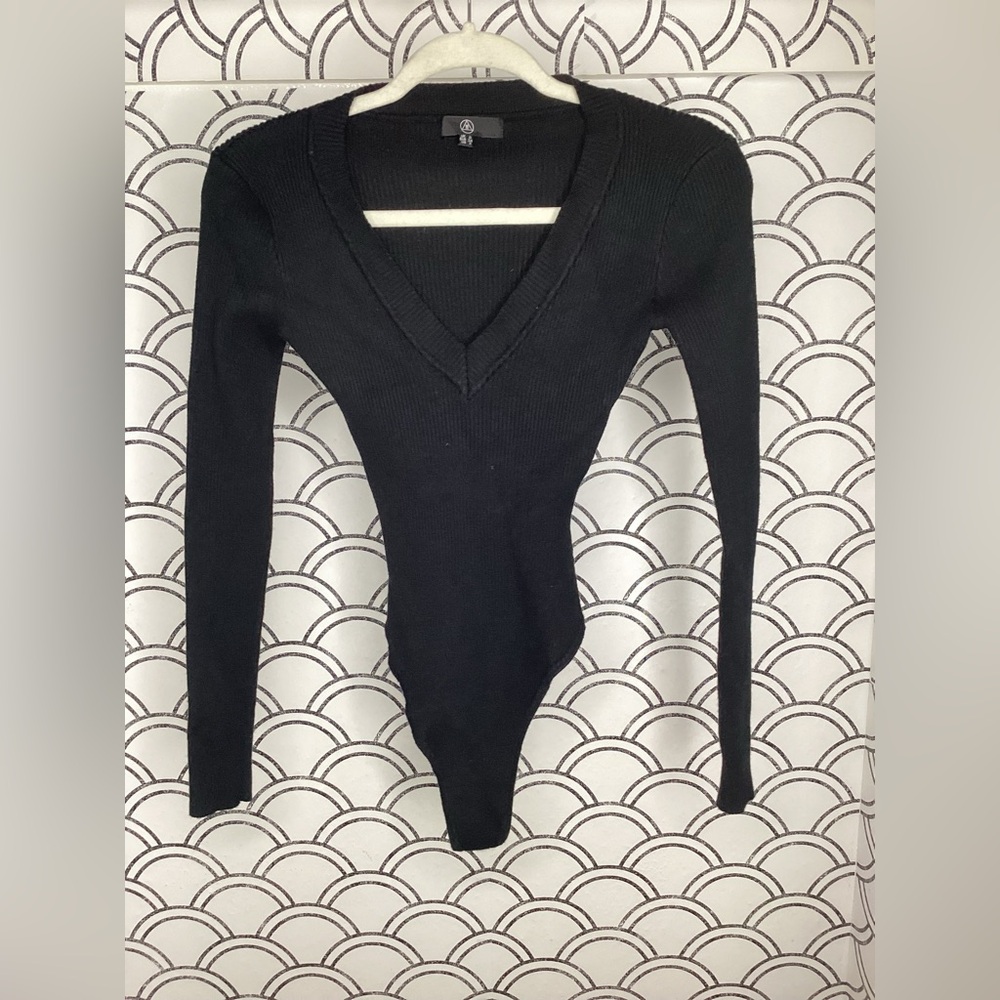 Missguided Black Long Sleeve Bodysuit – Size 2